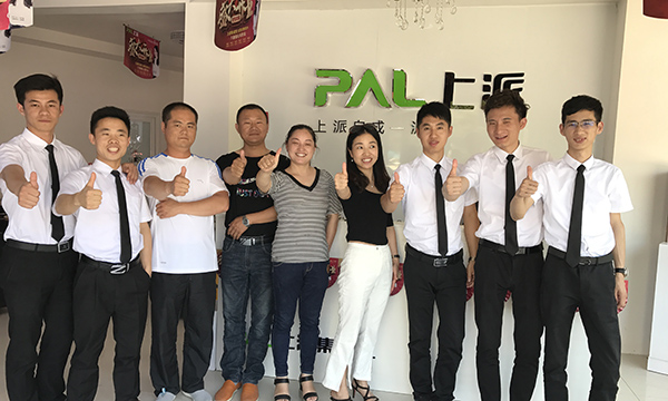 “始于颜值，陷于才华，忠于人品”——江西修水专卖店负责人郑之林专访