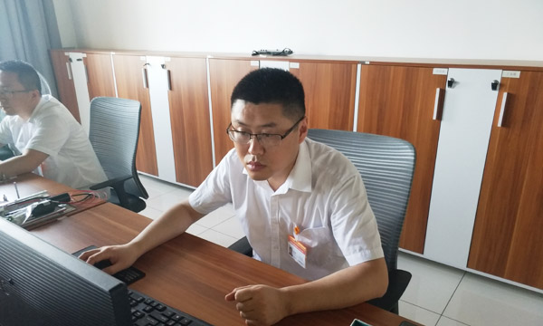 创造厨房新时代，上派集成灶张工：以做工艺品的态度做集成灶