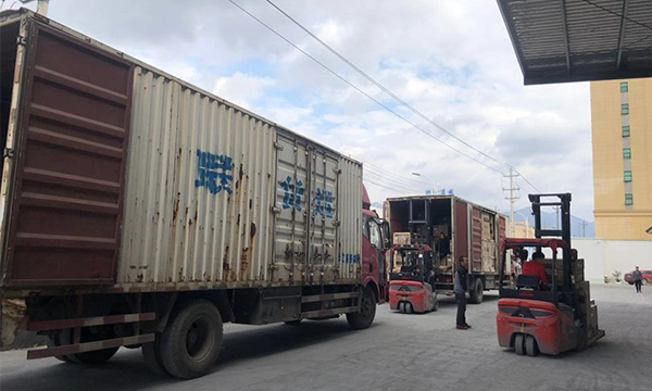 上派集成灶打响年终之战，发货争分夺秒！