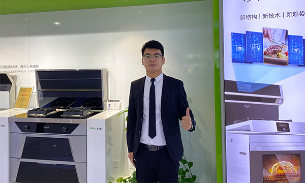 对话嵊州展会 | 上派集成灶市场经理郑亮：凭实力聚焦市场，用科技领航未来！