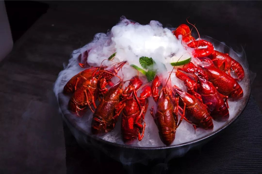 上派献计丨小龙虾的10种做法，隔壁小孩都馋哭了   