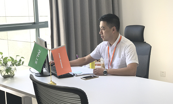 上派集成灶——不断升级，把握未来