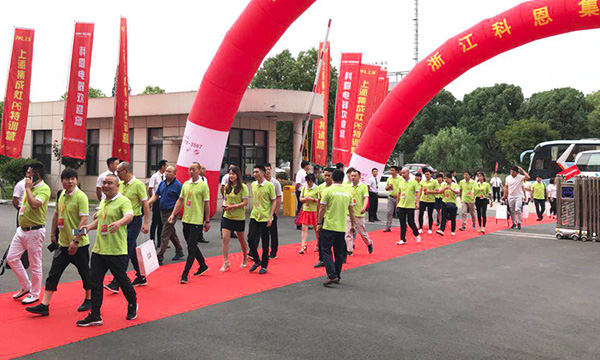 抢占先机，聚势共赢｜2018盈在终端上派P6首届老板特训营火热进行中